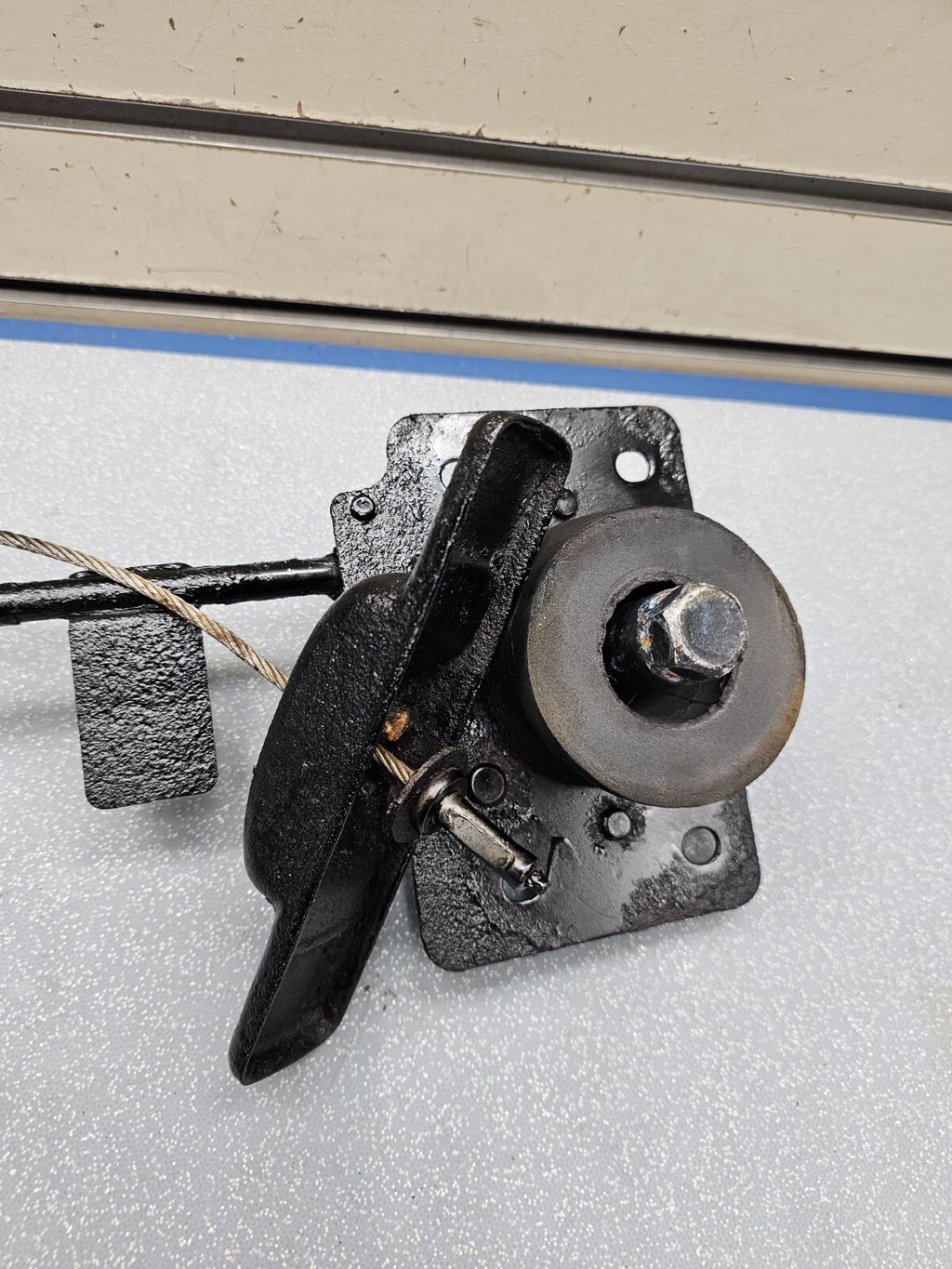 06-14 Kia Sedona LX EX 07-08 Entourage OEM Spare Tire Hoist Wheel Carrier Winch