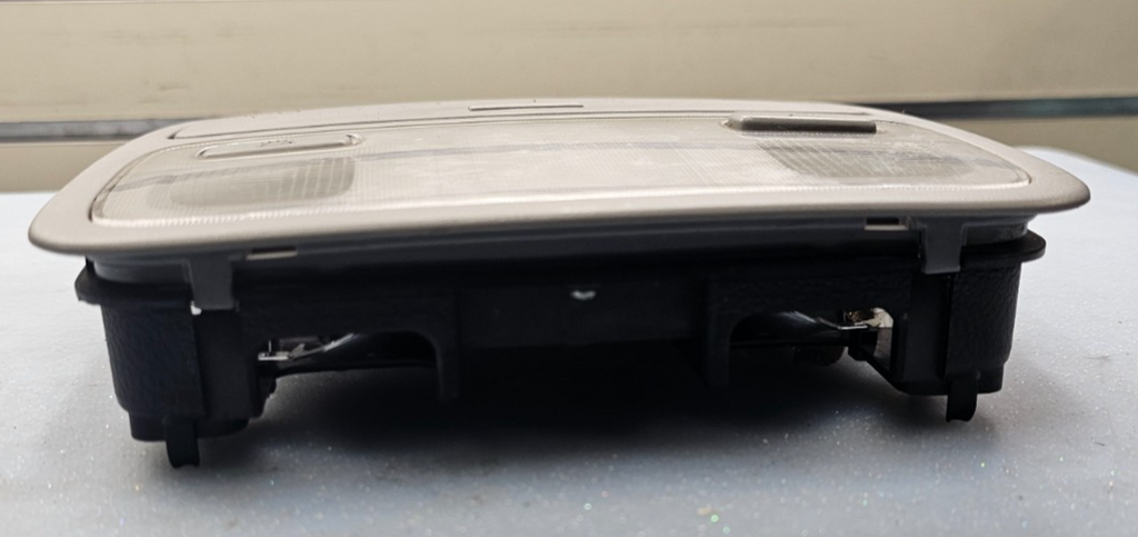 🔥2005-2010 HYUNDAI TUCSON OVERHEAD CONSOLE DOME LIGHT STORAGE TAN OEM