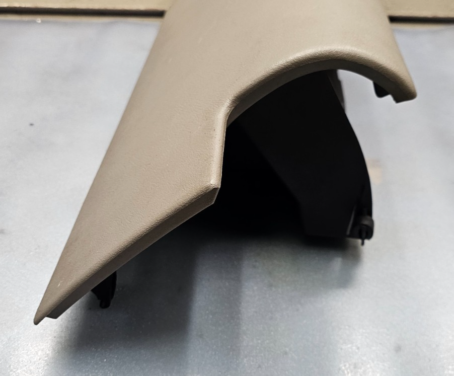 95-99 CHEVY GMC TRUCK SILVERADOC/K Glove Box Storage Compartment Assembly TAN