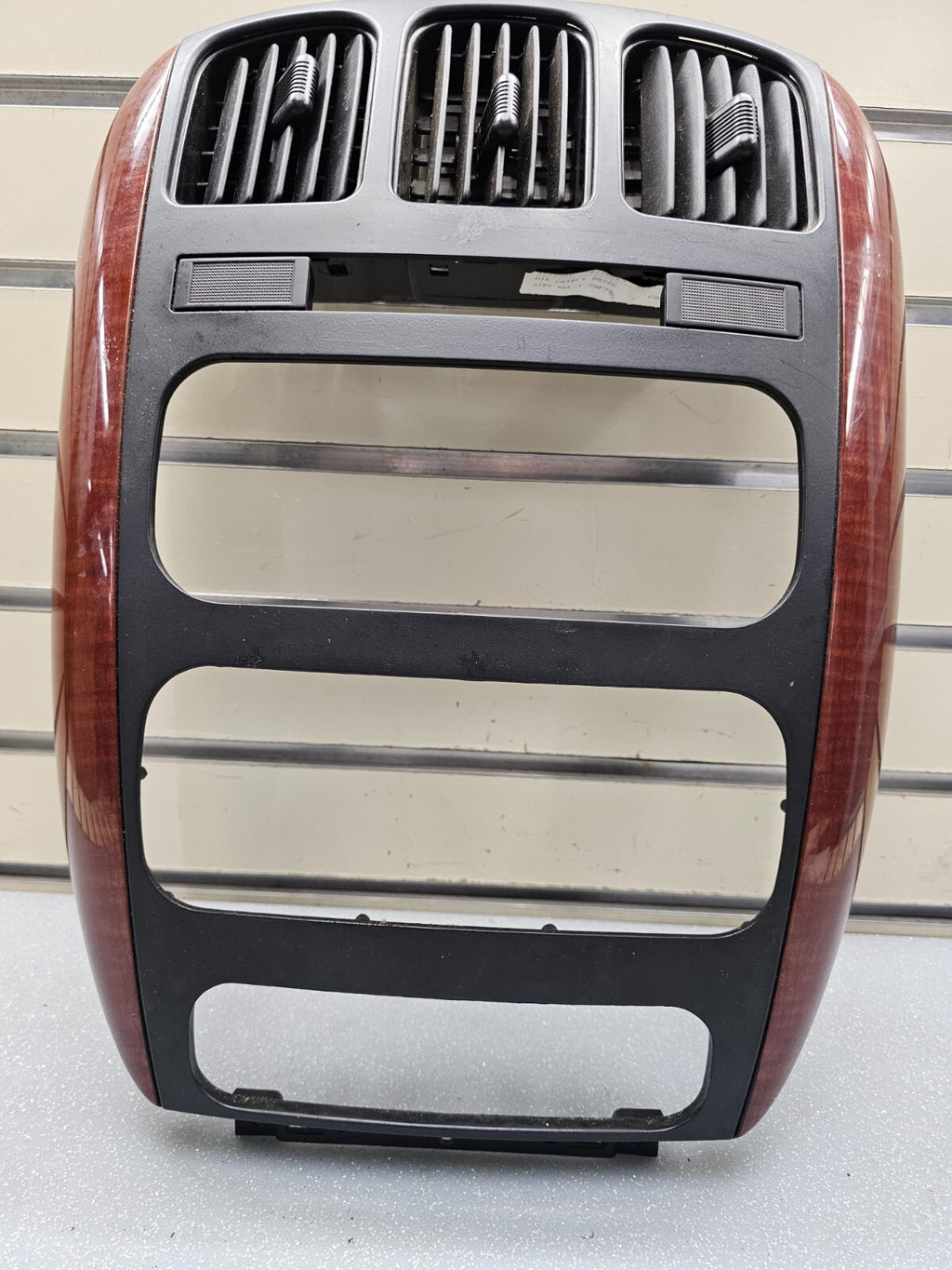 🔥01-07 Caravan Town Country Dash Radio Climate TRIM Panel Surround Bezel WOOD