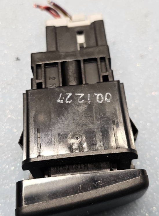 🔥94-03 Saab 900 9-3 TCS Traction Control Switch Button 4411864 OEM