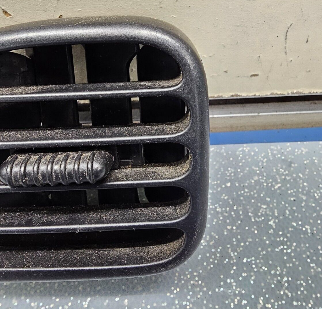 98-01 Dodge Ram Dash Right Passenger Heater Climate Air Vent Filter Conditioner