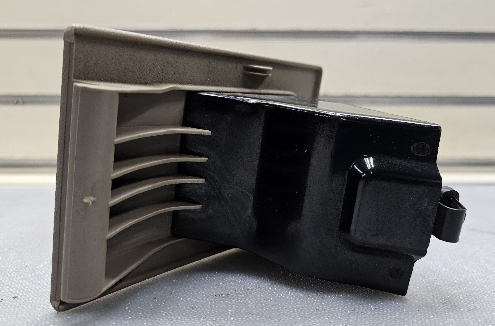 🔥95-98 CHEVY GMC SILVERADO YUKON TAHOE C/K Lighter Port Ashtray ash tray Tan