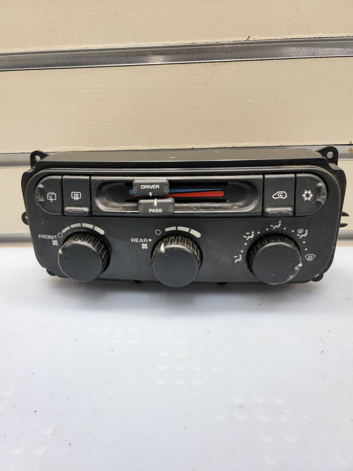 🔥04-07 Dodge Caravan Chrysler Town & Country Climate Temp Heater Control OEM
