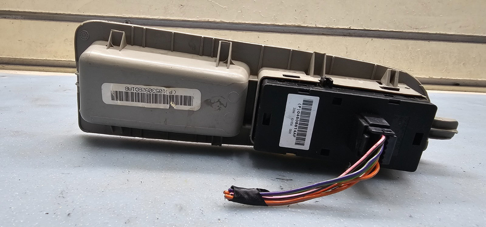 🔥05-10 JEEP Grand Cherokee Commander Right Passenger Power Window Switch LT Tan