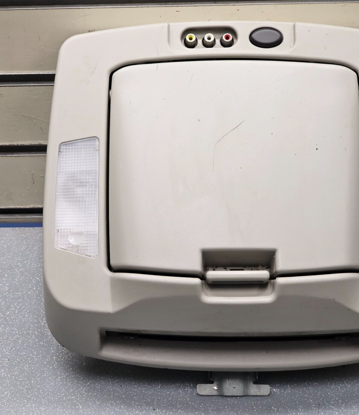🔥06-09 Trailblazer Envoy Overhead Console DVD Entertainment Screen Display Tan