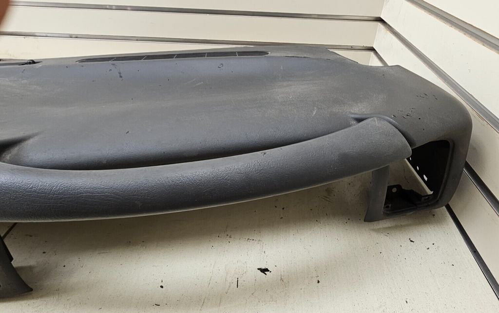 99-06 SILVERADO SIERRA TAHOE Upper Dash Cap Cover Top Dashboard Pad DK GRAY DP1