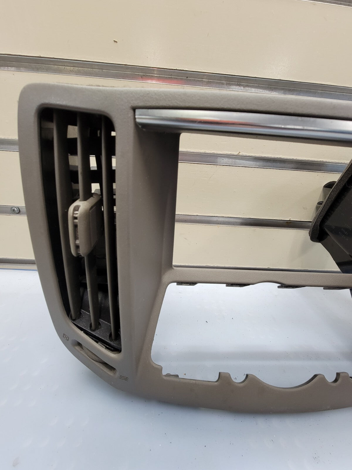 🔥08-13 Infiniti G37 Center Dash Air Vent Navigation Radio Switch Bezel Trim TAN