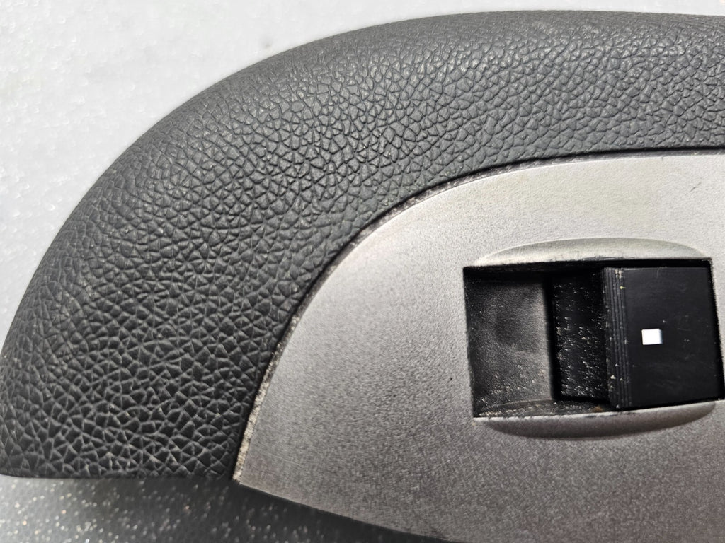 🔥07-14 SILVERADO SIKERRA REAR LEFT DRIVER POWER WINDOW SWITCH SILVER/GRAY WS47
