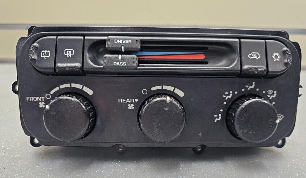 04-07 Dodge Caravan Town Country Dash AC Climate Temperature Heater Control OEM