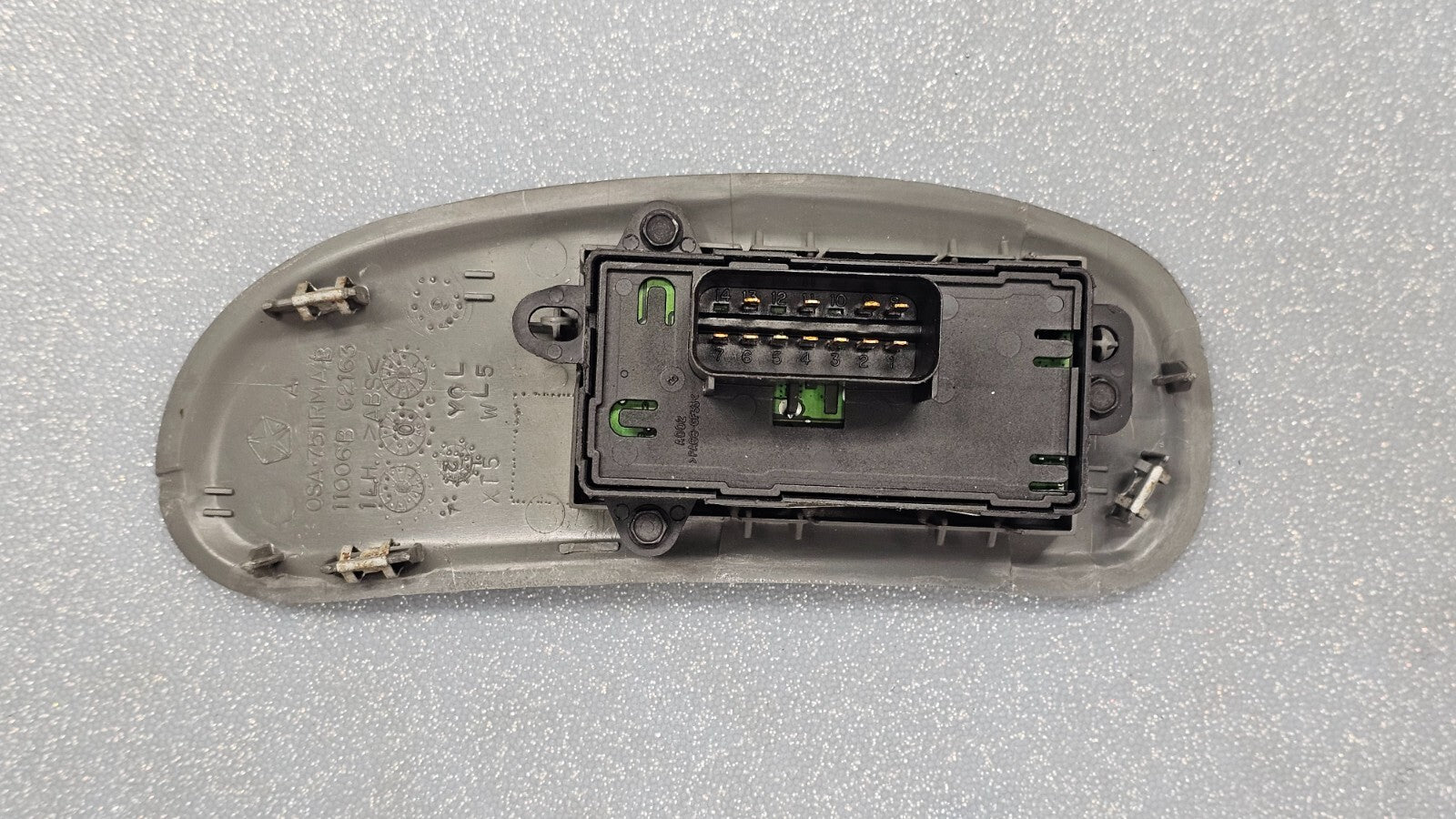 🔥04-07 CARAVAN TOWN COUNTRY DRIVER MASTER DOOR LOCK WINDOW CONTROL SWITCH GRAY