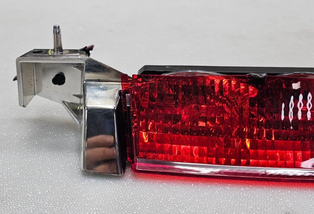 06-11 Chevy HHR Third High Mounted Brake Stop Light Lamp Rear Hatch Assembly OEM