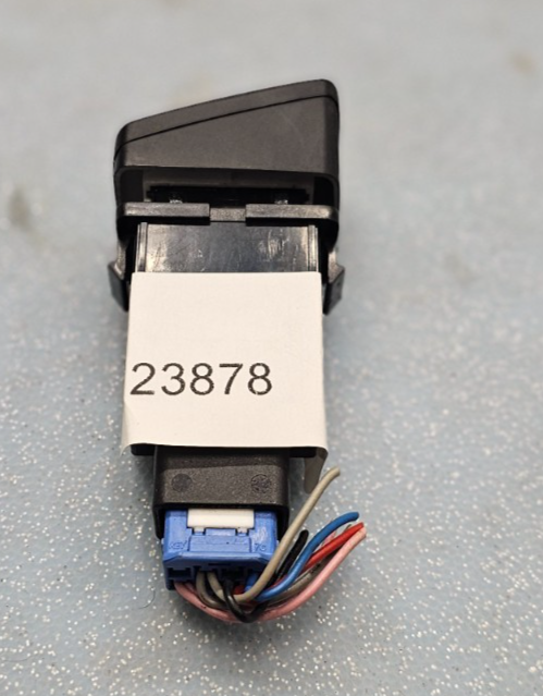 🔥05-06 Hyundai Tucson Rear Defrosted Defroster Heater Control Switch Button