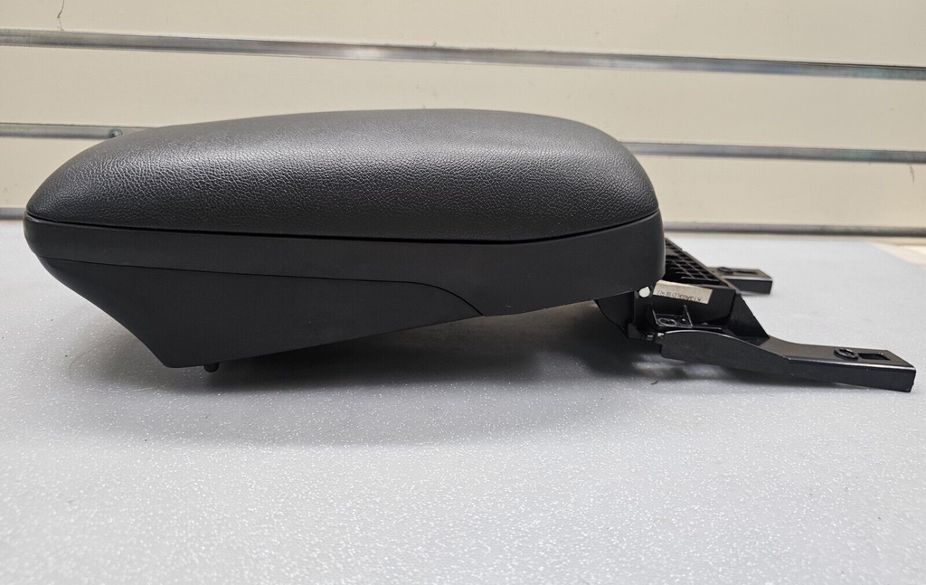 11-13 Hyundai Elantra Center Console Leather Armrest Lid Top Pad Assembly Black