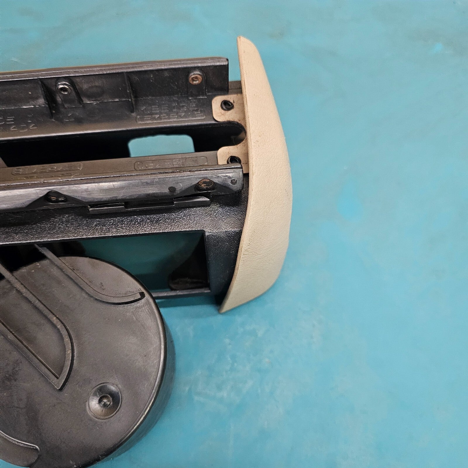 🔥1995-1999 CHEVROLET GMC TRUCK SILVERADO C/K Dash DUAL Cup Holder TAN CH1