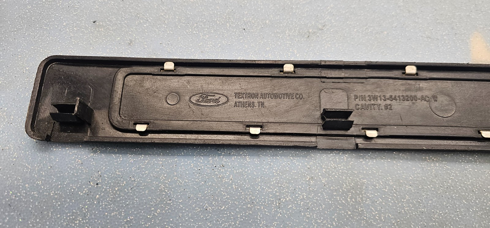 🔥2003-2011 Lincoln Town Car OEM Genuine Interior Trim Door Sill Plate