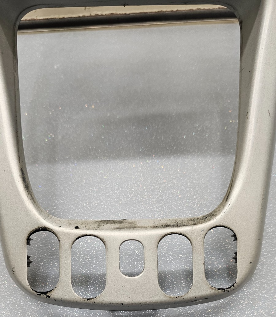 🔥05-06 Chevy Equinox Center Dash Radio Climate Control Bezel Trim Panel Silver
