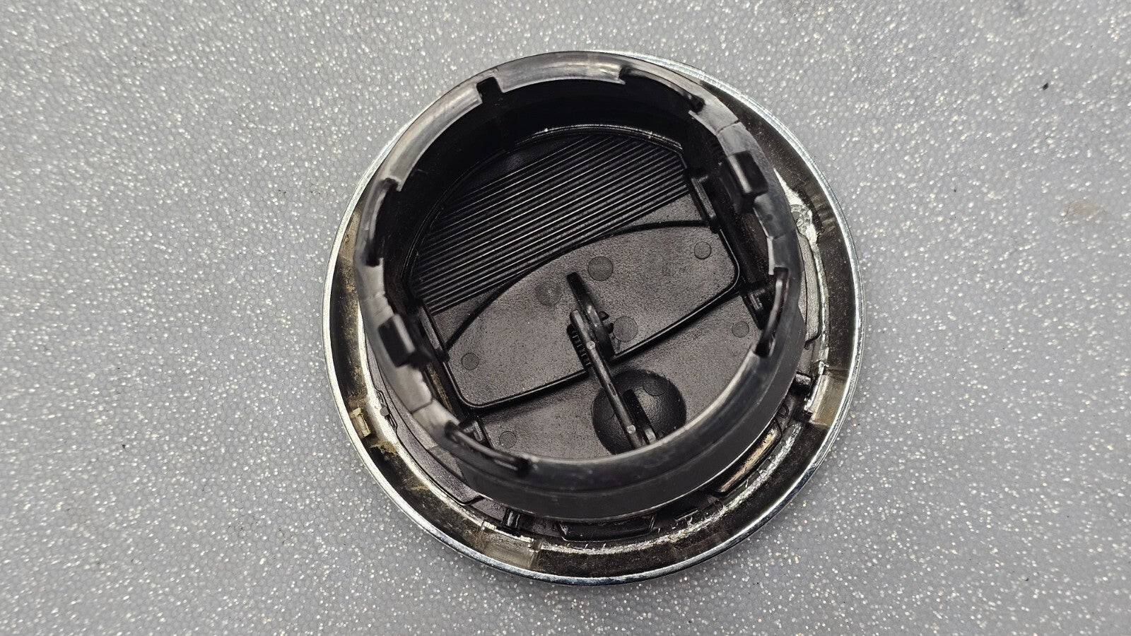 04-08 Ford F150 Dash Left Driver/Right Passenger AC Air Vent Heater Panel Black