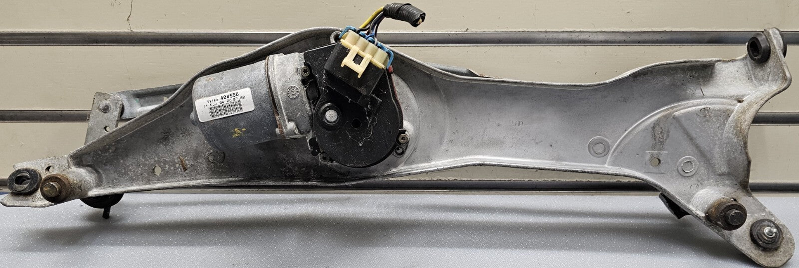 🔥2003 - 2007 CADILLAC CTS WINDSHIELD WIPER ASSEMBLY WITH MOTOR