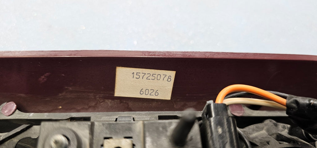 🔥1995-2000 Chevy Suburban Tahoe Dome Map Light deep maroon OEM