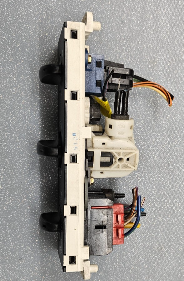 94-00 Ford Mustang Dash A/C Heater Climate Temperature Control Panel Conditioner