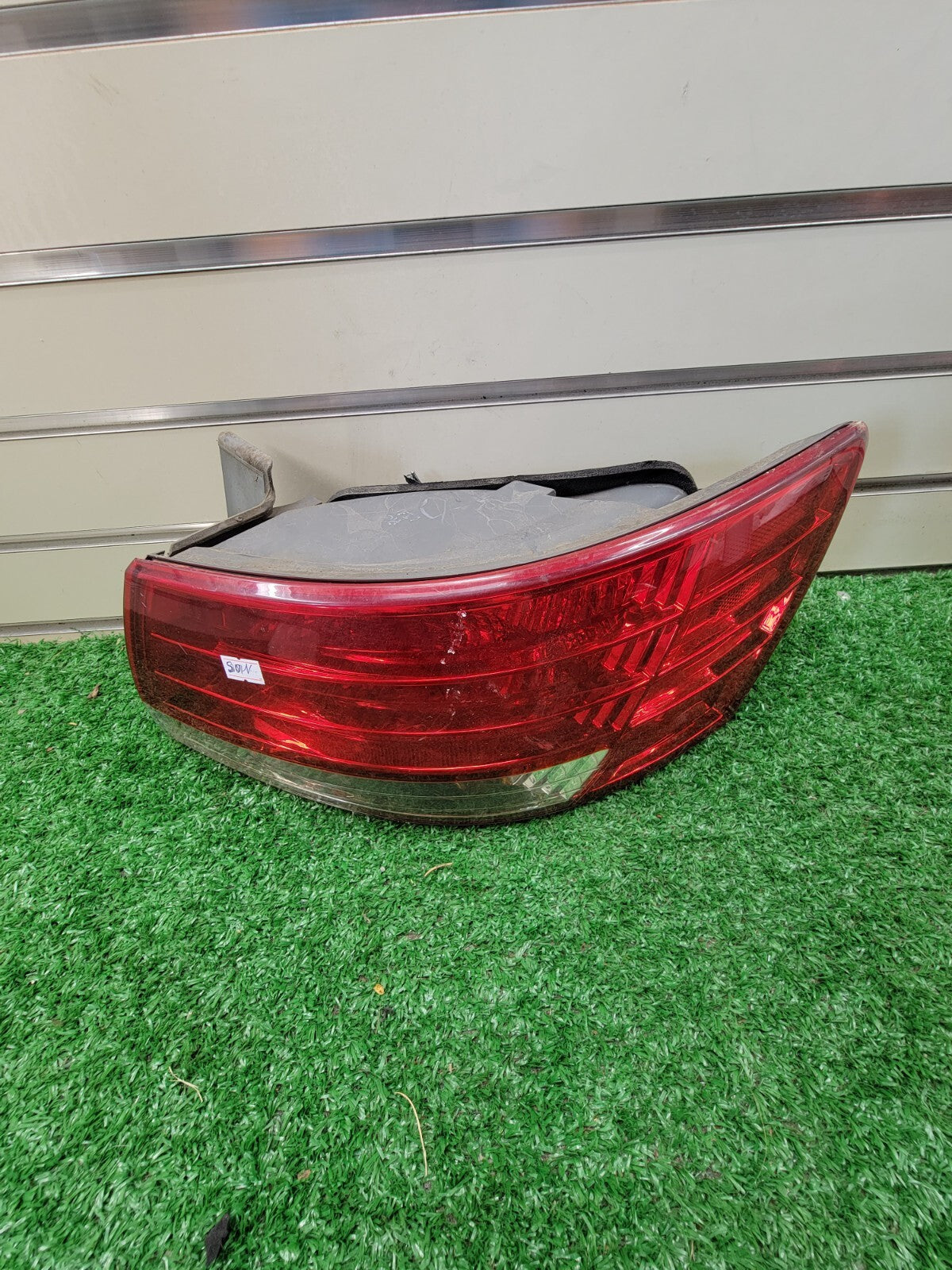 🔥06-08 Hyundai Sonata Outer Tail Light Assembly Lamp Passenger Right Halogen