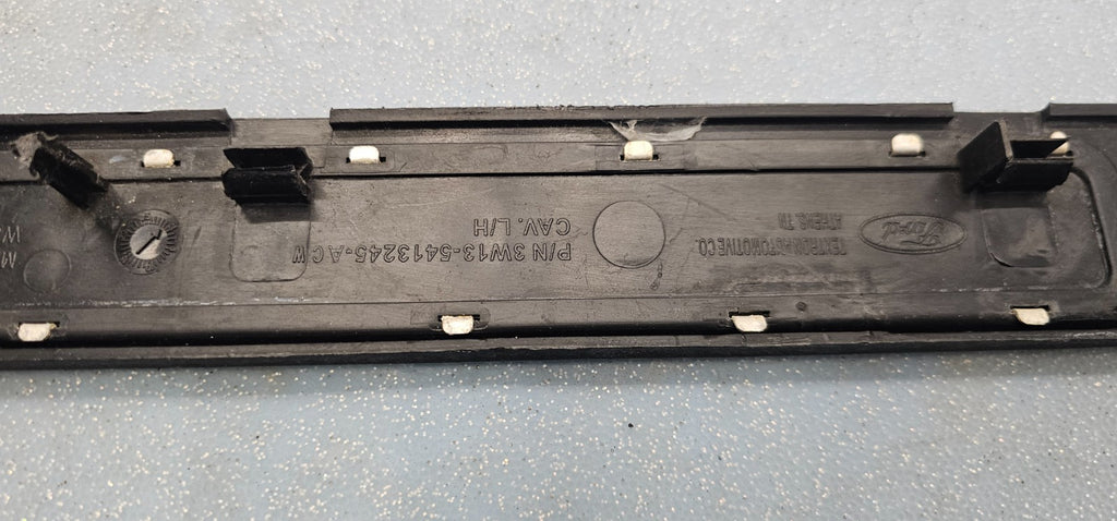 🔥2003-2011 Lincoln Town Car OEM Genuine Interior Trim Door Sill Plate