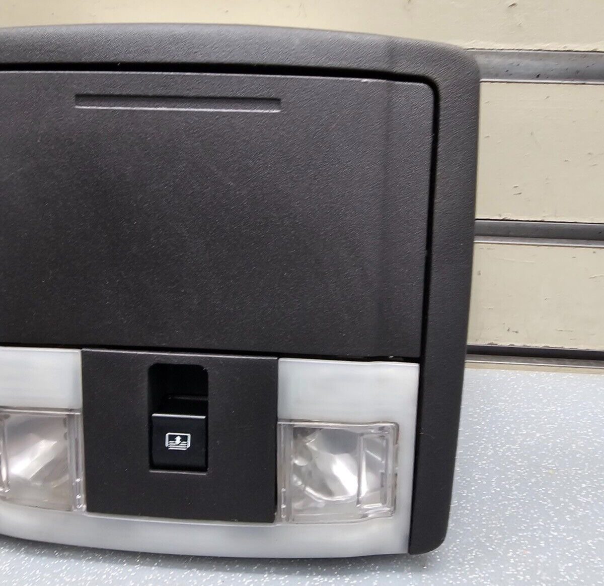 🔥13-19 Lincoln MKT Overhead Console Dome Light Lamp Storage Sunroof Black OEM