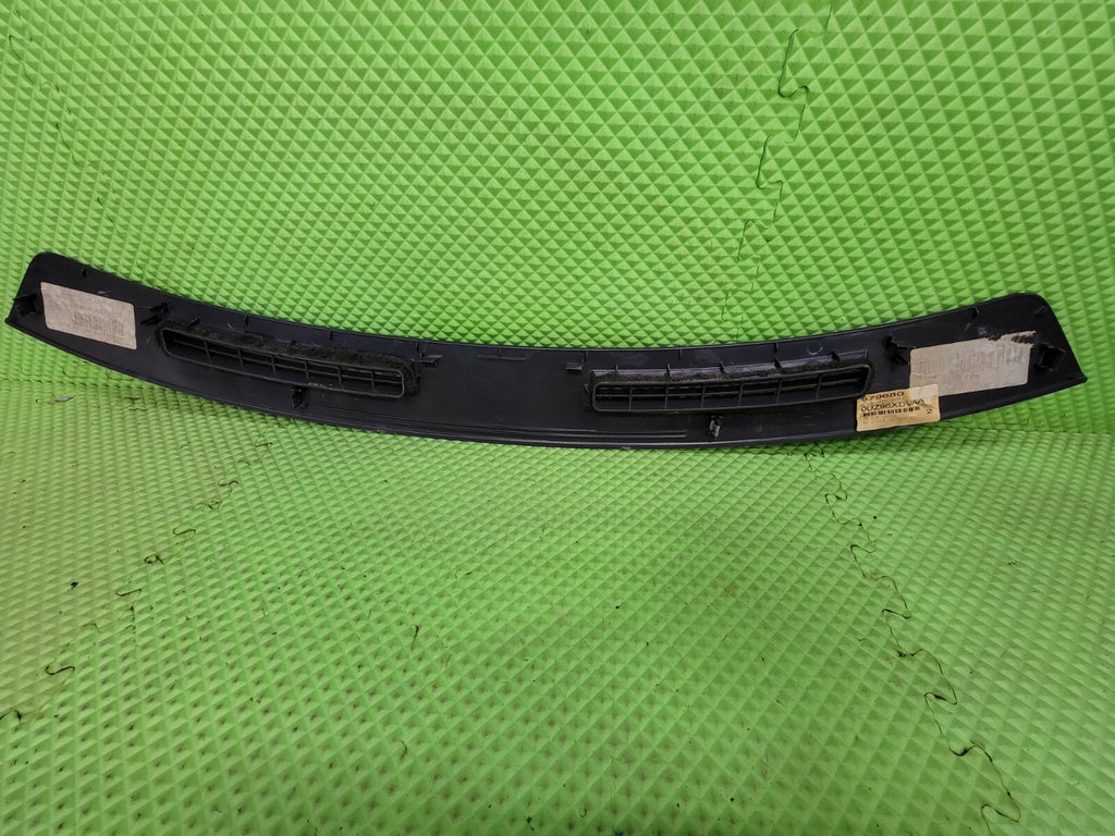🔥2005-2007 CHRYSLER 300 UPPER DASHBOARD PAD TRIM DEFROSTER PANEL OEM BLACK DP5