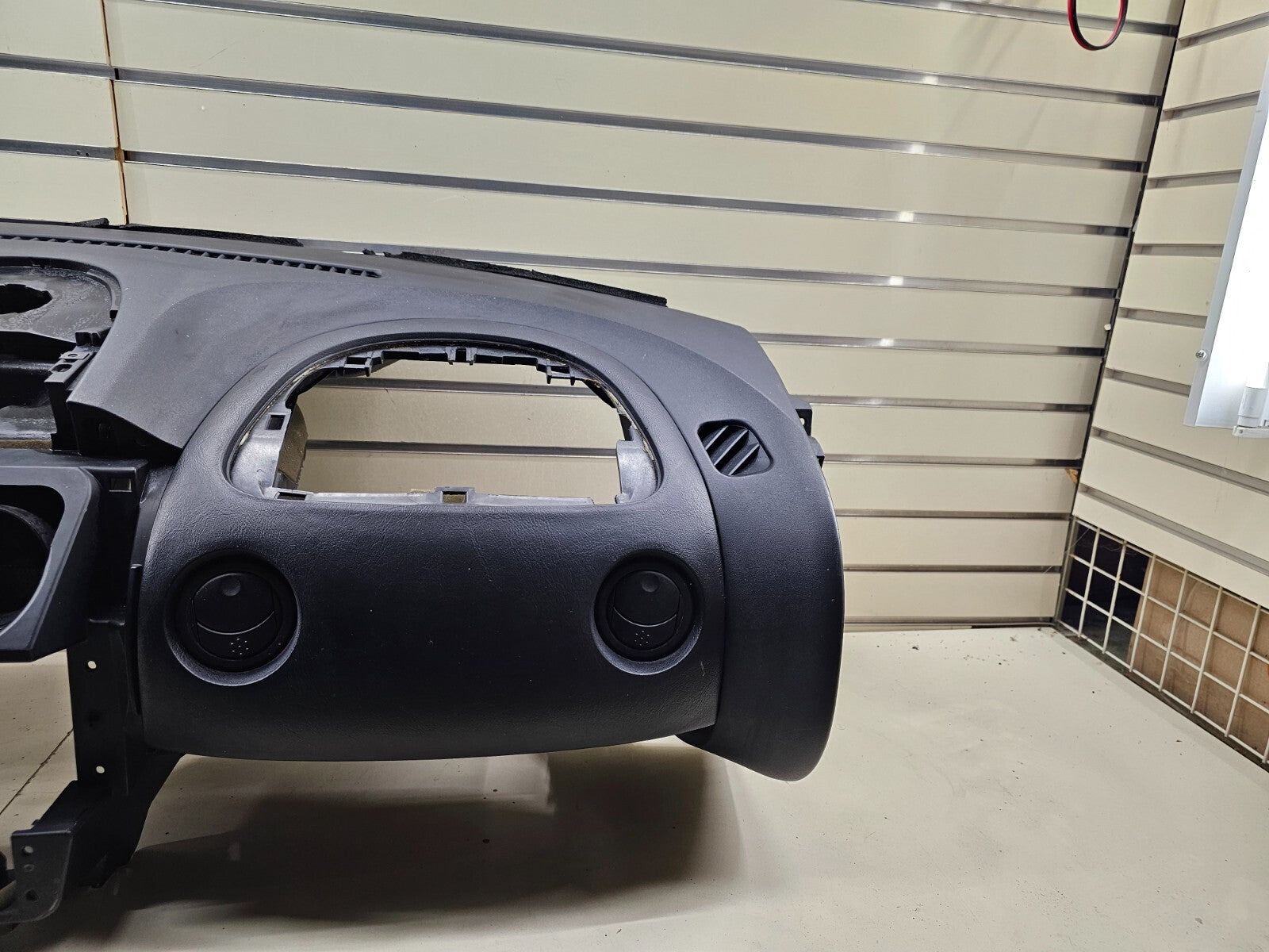 🔥00-05 Mitsubishi Eclipse Front Dash Inner Dashboard Core Frame Mount Assembly