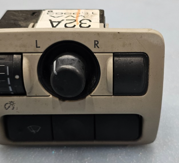 🔥05-07 Subaru Outback Door Mirror Dimmer Control Switch Assembly Silver OEM