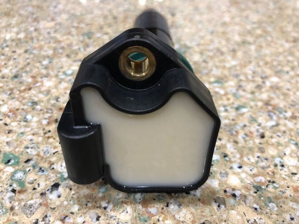 04-05 Cadillac Deville DTS DHS STS SLS Front NORTHSTAR Ignition White Top Coil