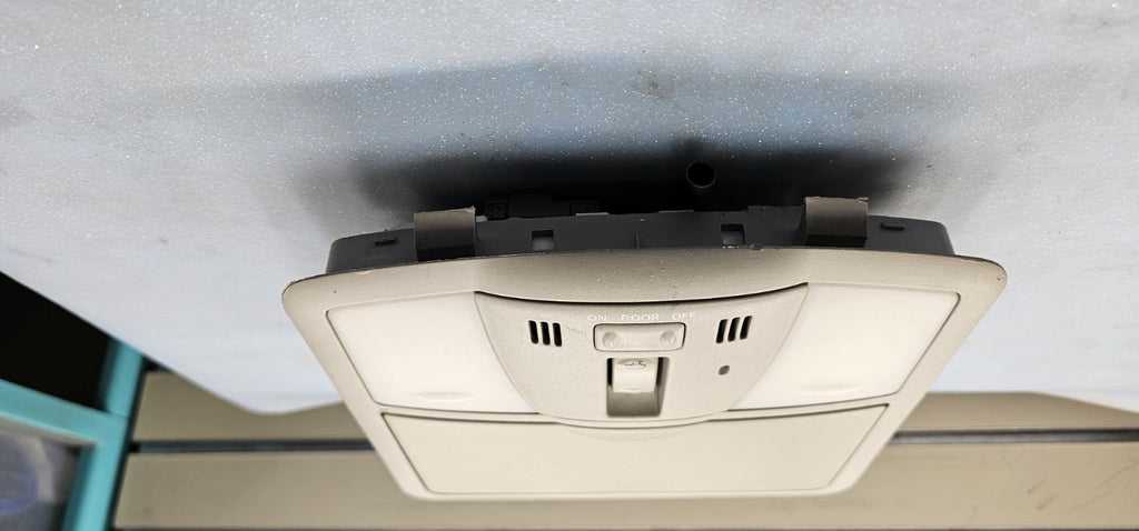 🔥07-14 Maxima Murano Altima Overhead Console Storage Dome Map Lamp TAN