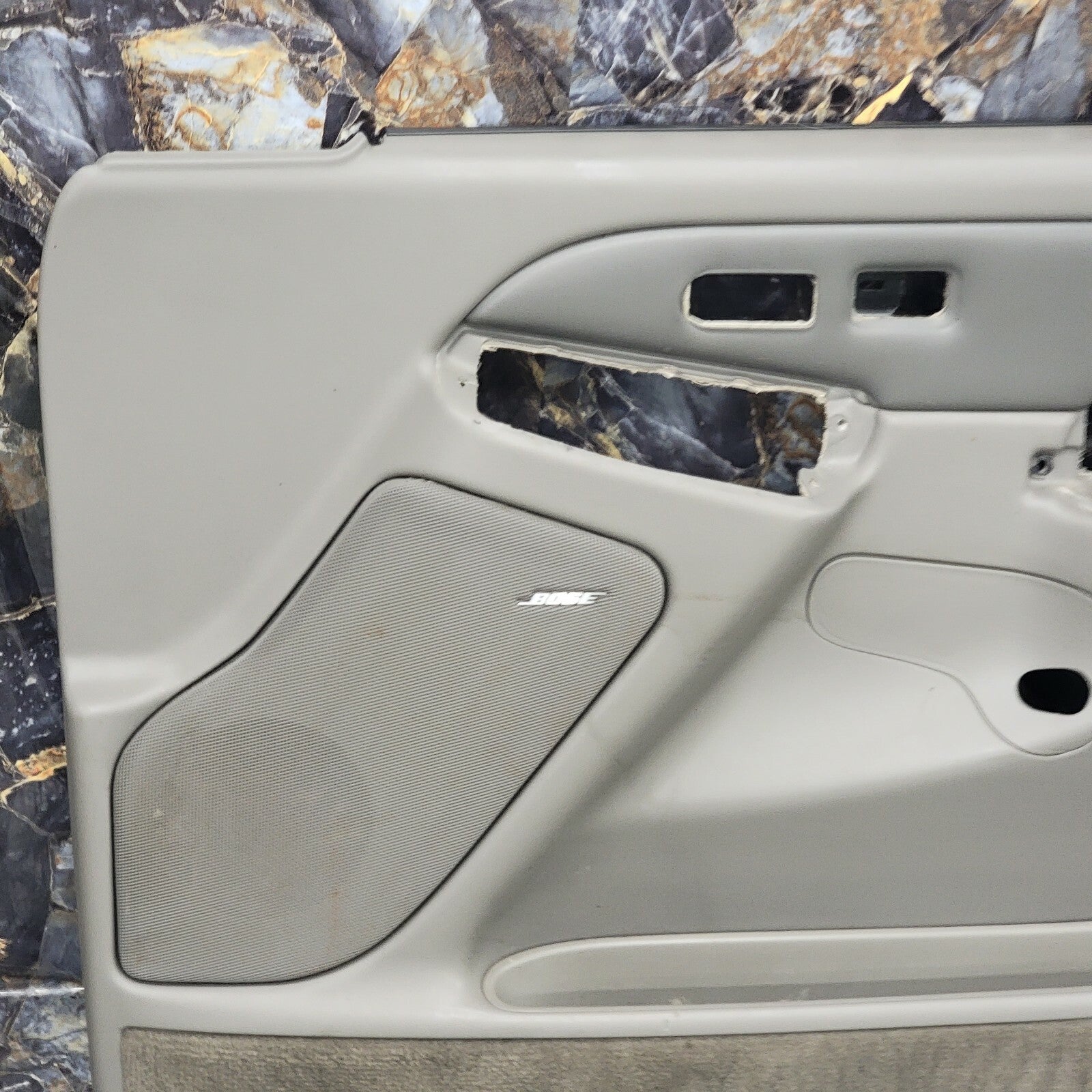 🔥03-06 Silverado SIERRA Door Panel Front RIGHT Passenger/No Arm LIGHT GRAY D5