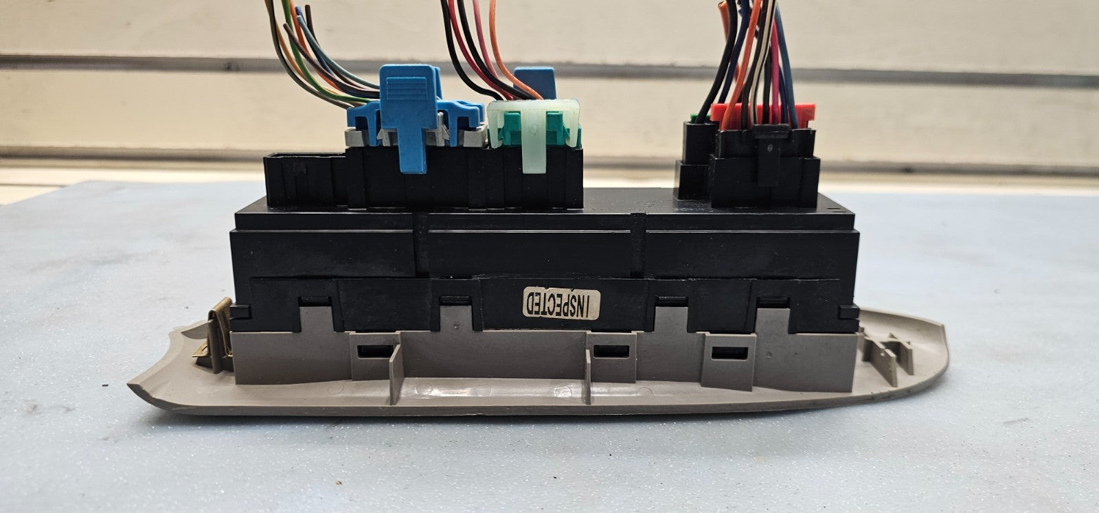 🔥02-05 CHEVY TRAILBLAZER DRIVER SIDE MASTER POWER WINDOW SWITCH TAN