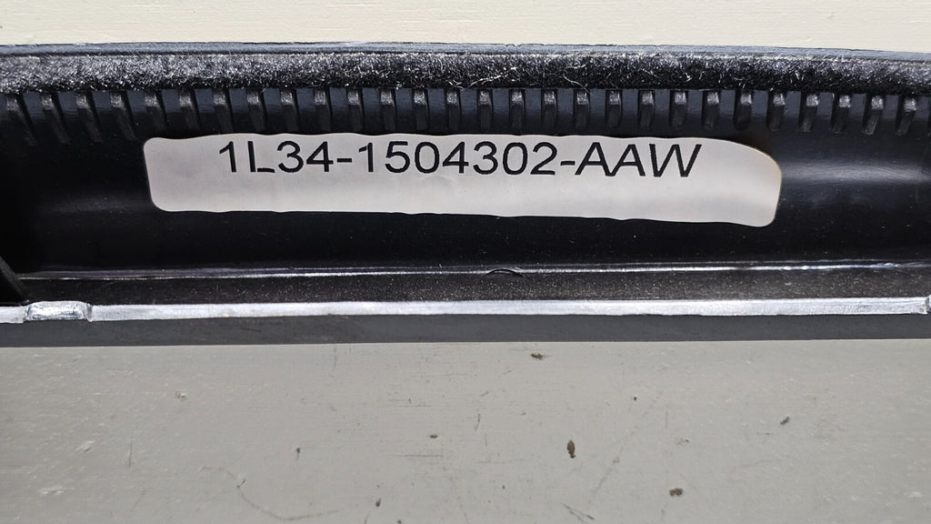 🔥97-03 Ford F150 Center Dash AM FM Radio Climate Trim Stereo BEZEL Panel Gray