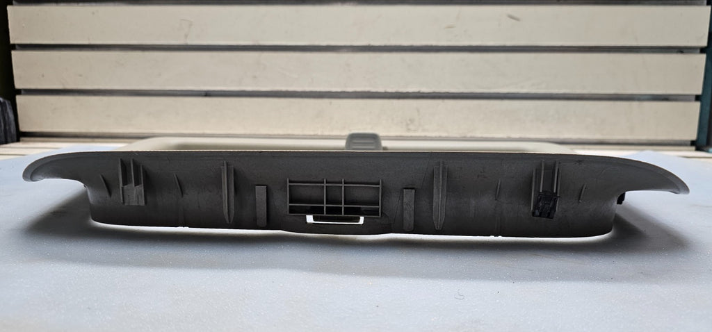 🔥06-09 Jeep Commander Right Passenger Side Rear Window Trim Molding Panel TAN 