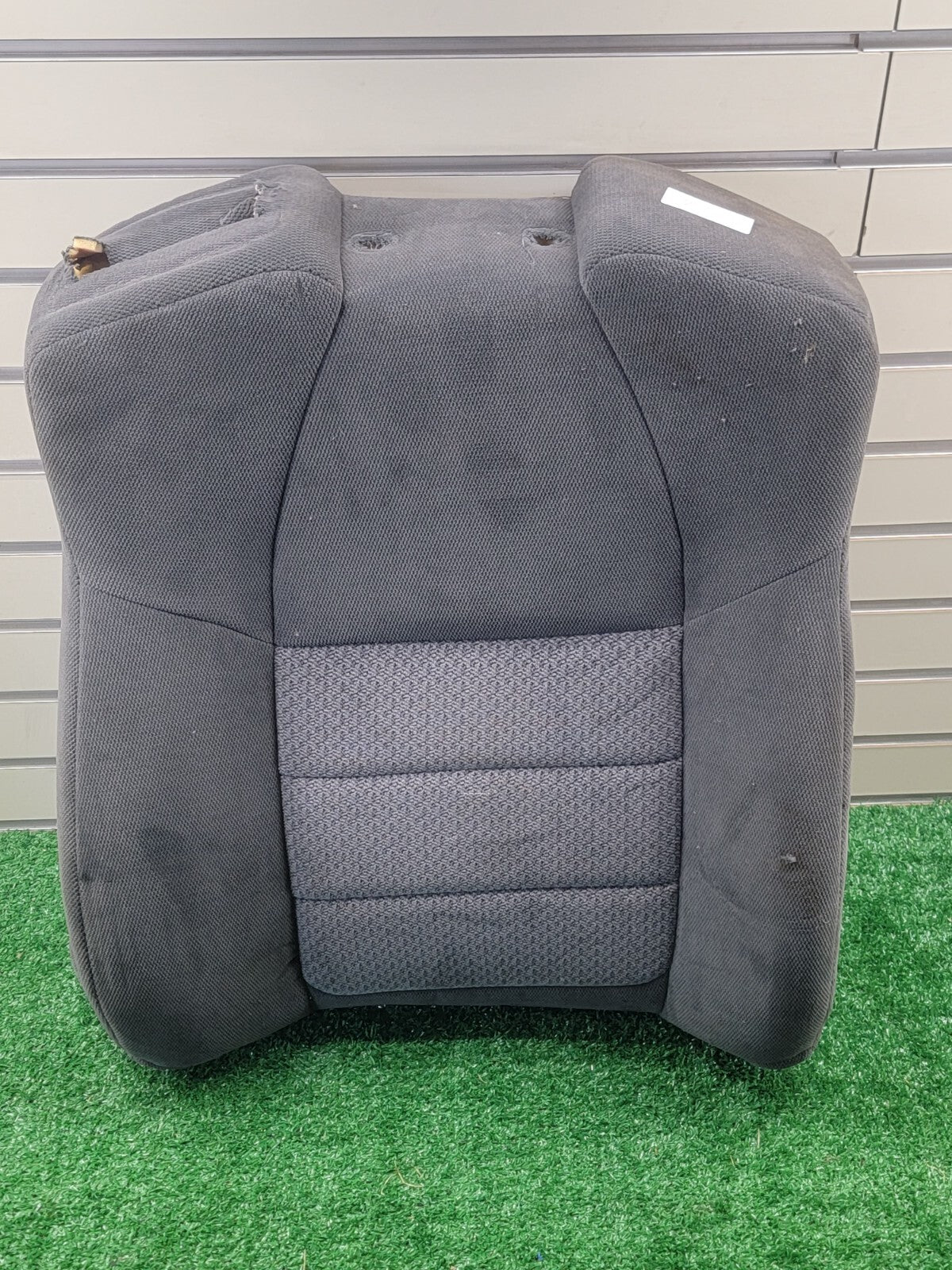 03-05 Ford F250 Super Duty Extended upper seat cushion front right cloth grey
