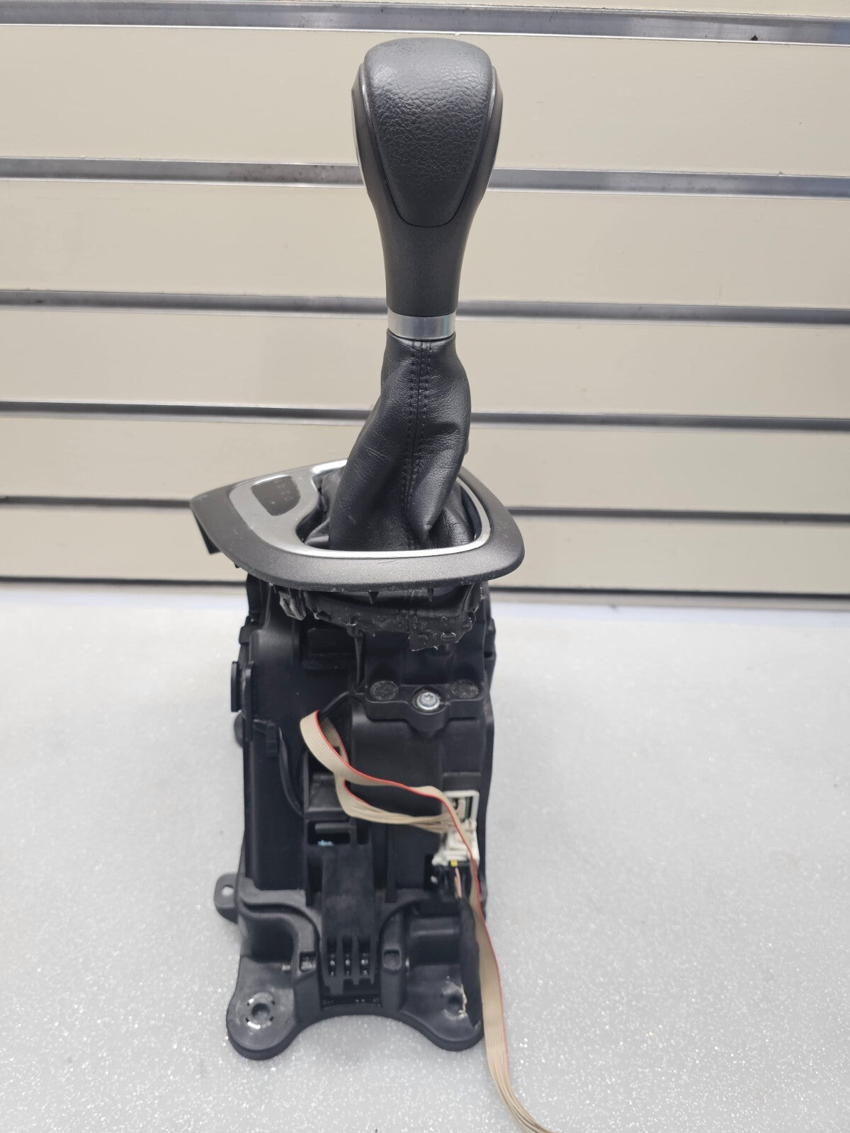 13-16 Dodge Dart Automatic Transmission Floor Gear Shifter Lever Assembly OEM