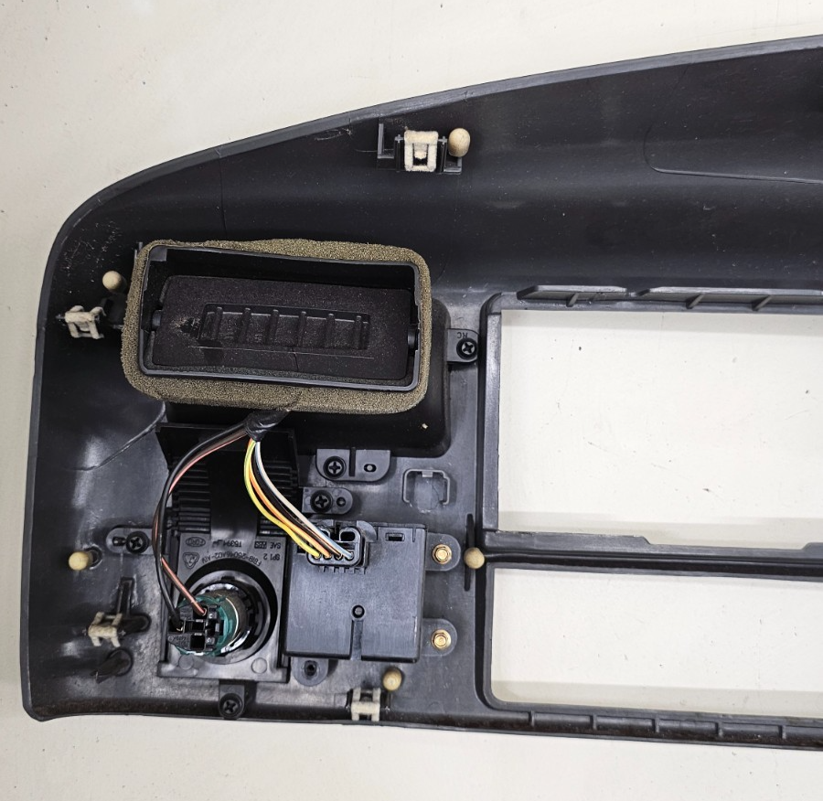 🔥99-04 Ford Excursion Dash Instrument Cluster Speedometer Bezel Panel Black C22