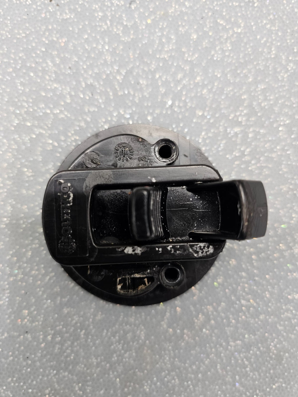 🔥2004-2008 Chrysler Pacifica—Rear Load Floor Compartment Latch