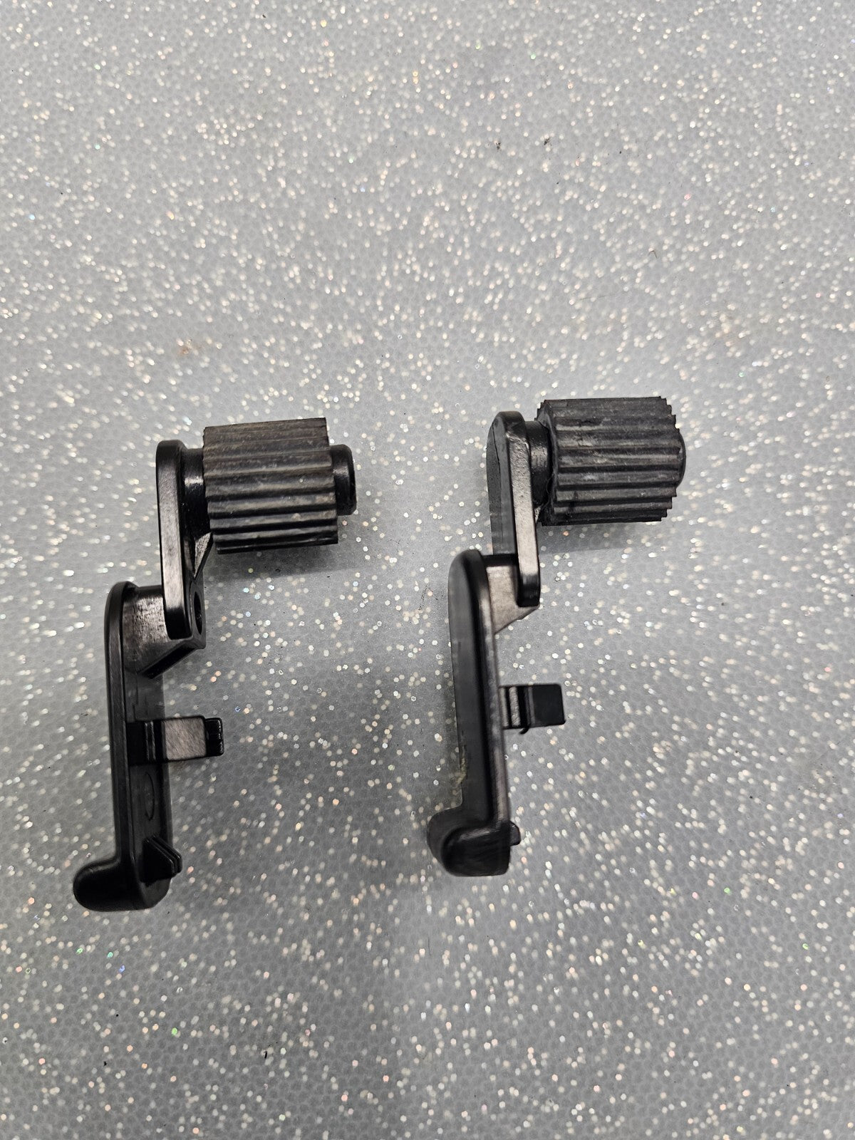 🔥02-06 Honda CR-V RSX Element Glove Box Latch Handle Lock STOPPERS RETAINERS