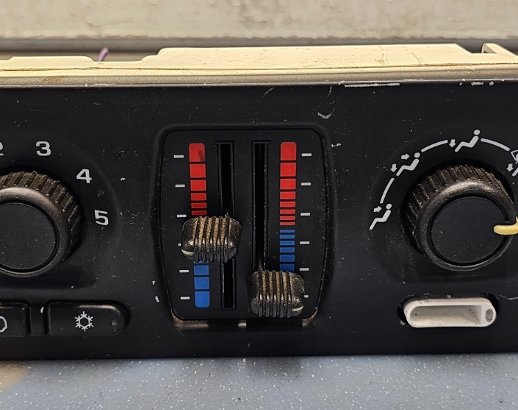 🔥03-09 Silverado SIERRA TRAILBLAZER DASH Heater A/C Climate Control DIGITAL