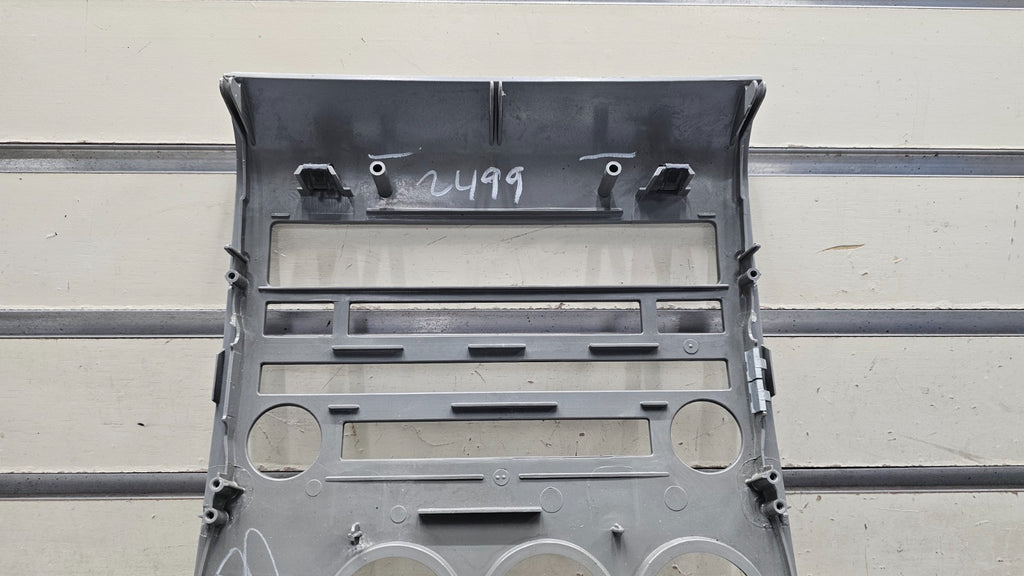 🔥04-07 ARMADA TITAN STEREO RADIO DASH PANEL TRIM CLIMATE CONTROL BEZEL SILVER