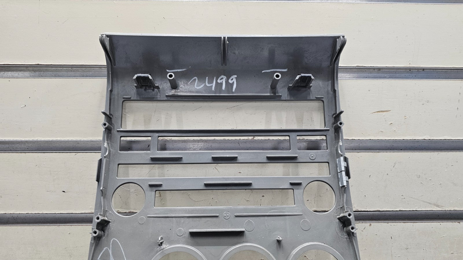 🔥04-07 ARMADA TITAN STEREO RADIO DASH PANEL TRIM CLIMATE CONTROL BEZEL SILVER