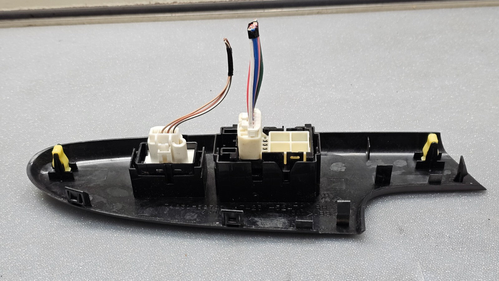 🔥08-14 Scion xD Front Right Passenger Power Door Window Control Switch Silver