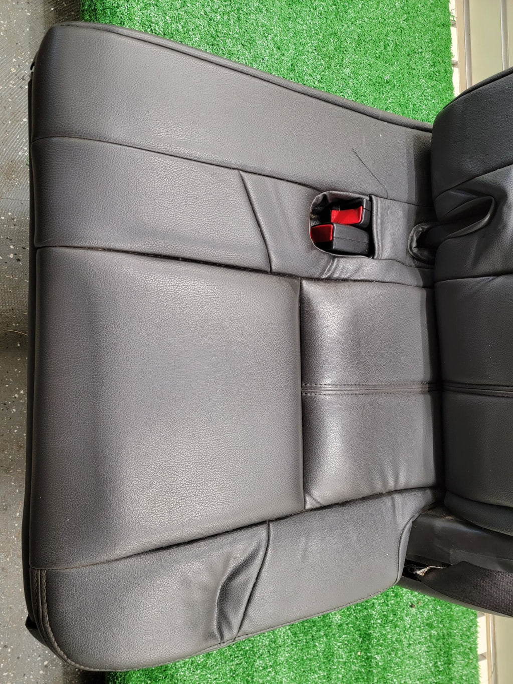 07-14 Escalade Suburban Tahoe Yukon Third 3rd Row Seat Leather RIGHT black