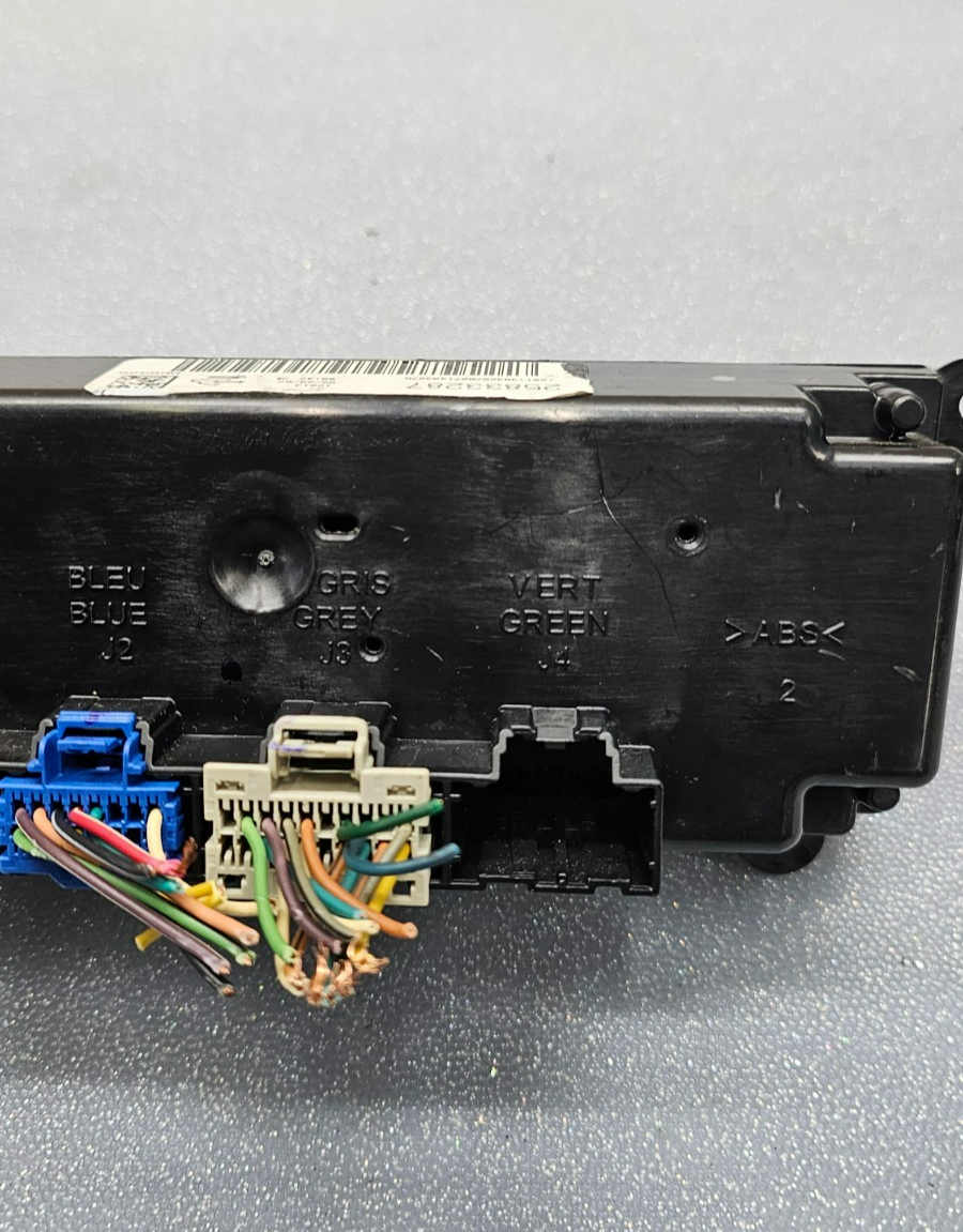 🔥07-09 CHEVY EQUINOX DASH CENTER AC HEATER CLIMATE TEMPERATURE CONTROL UNIT OEM