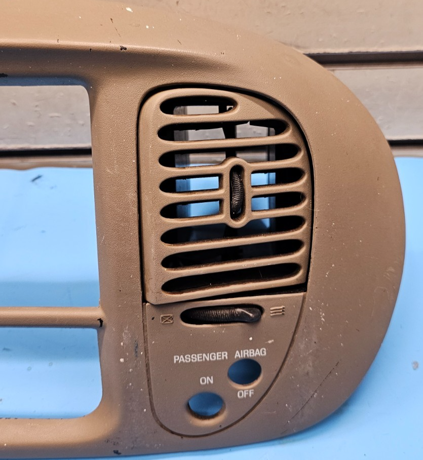 🔥97-03 Ford F150 Center Dash Radio Climate Trim Stereo BEZEL Panel Dark Tan