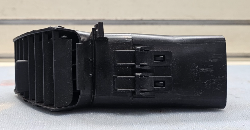 04-09 Legacy Outback Dash Front RIGHT Air Vent Heater Conditioning Filter Black